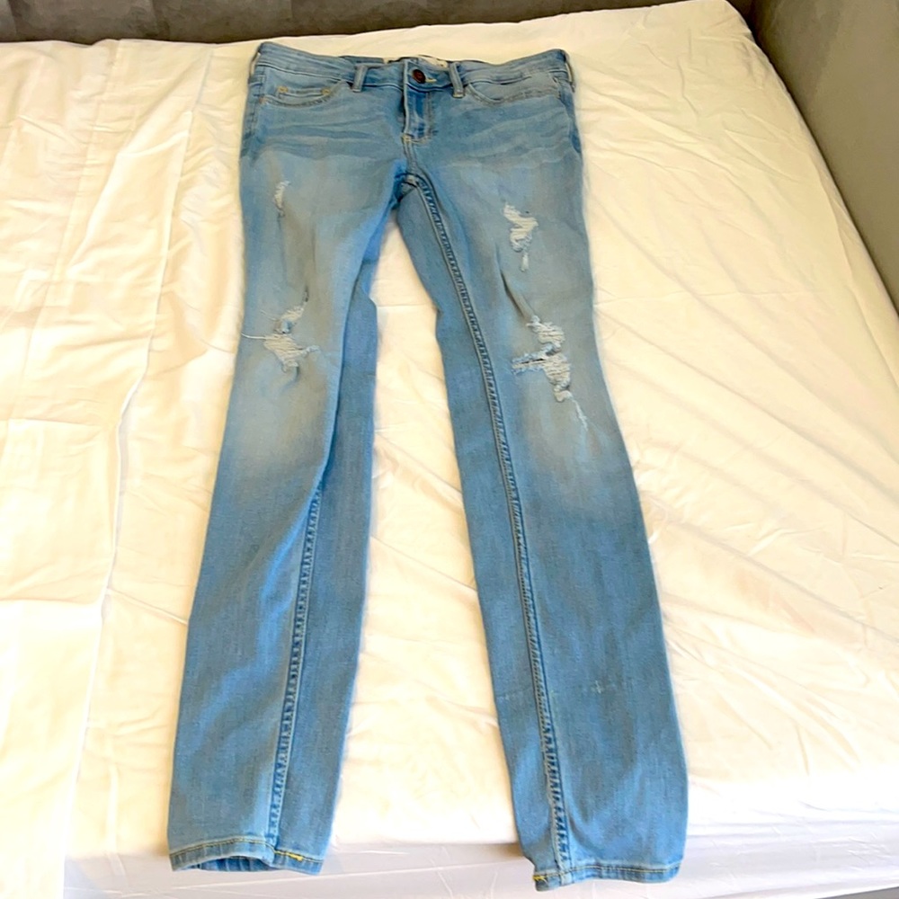 Hollister Jean